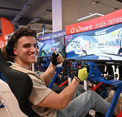 Автосимулятор - стань профессиональным гонщиком!