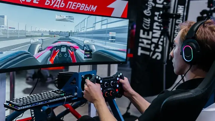 Автосимулятор - стань профессиональным гонщиком!