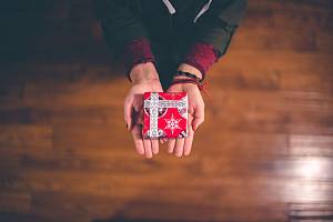 5 веских поводов соврать, что подарок не нужен