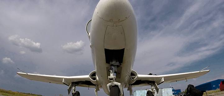 Полет на учебно-боевом истребителе Л-29 «Дельфин»