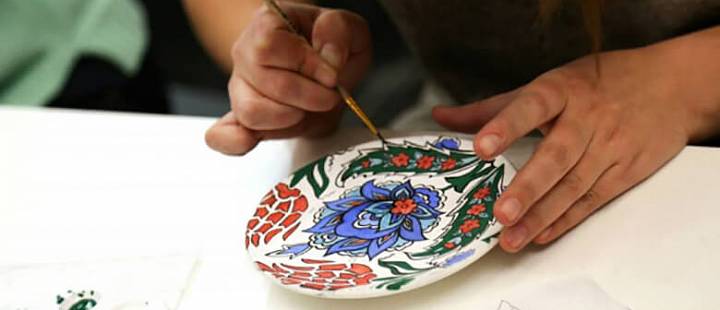 Тайны изникской росписи — мастер-класс по росписи керамики
