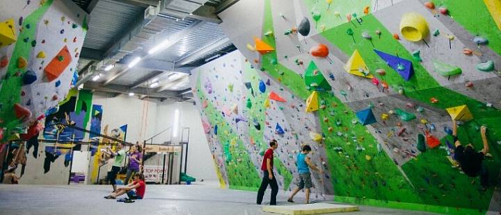 Мастер-классы по скалолазанию на самом большом боулдер-скалодроме Москвы