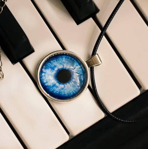 Макро фото радужки глаза — уникальный подарок для близких