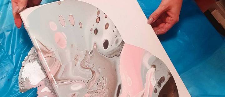 Рисование жидким акрилом Fluid Art  