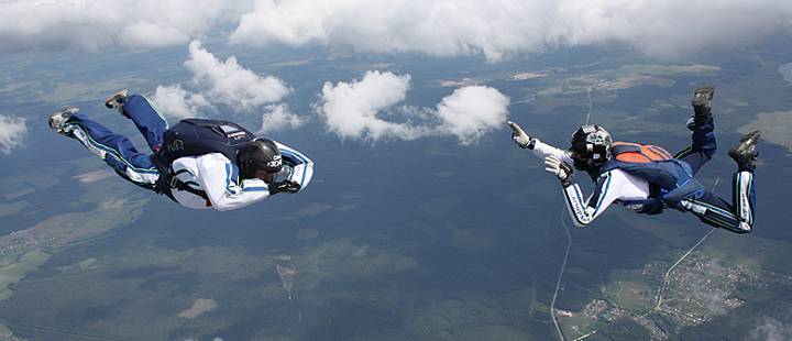 Самостоятельный прыжок с парашютом