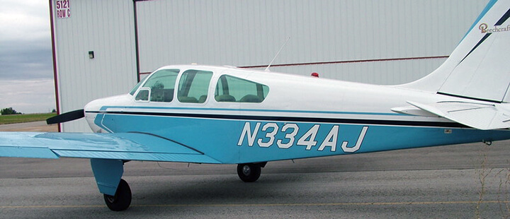 Пилотирование на самолете Beechcraft B33 Debonair